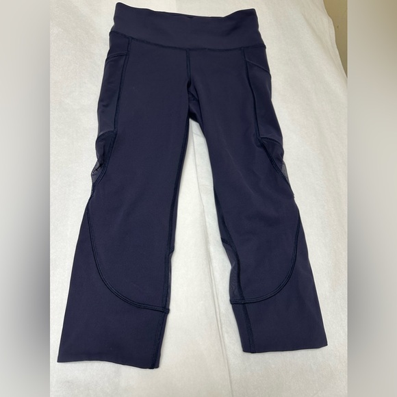 Lululemon Navy Blue Cropped Leggings Mesh Insert🍒 - Picture 1 of 5